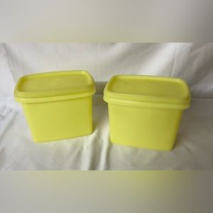 ✨VINTAGE YELLOW TUPPERWARE✨